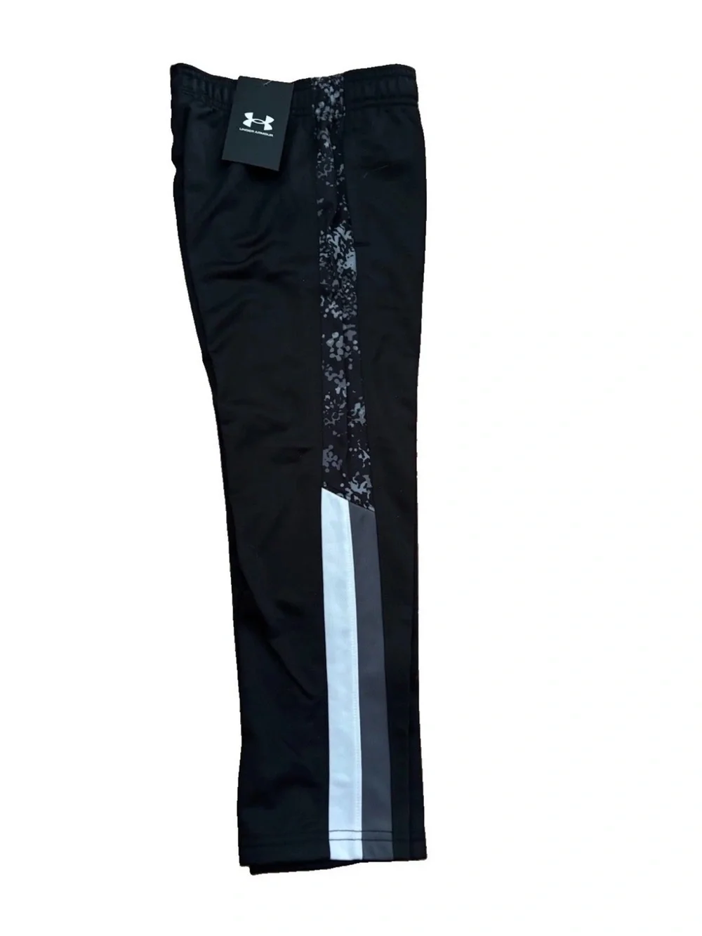 Under Armour Boys Track Pants & Jumping Beans Camo Hoodie - Size 5